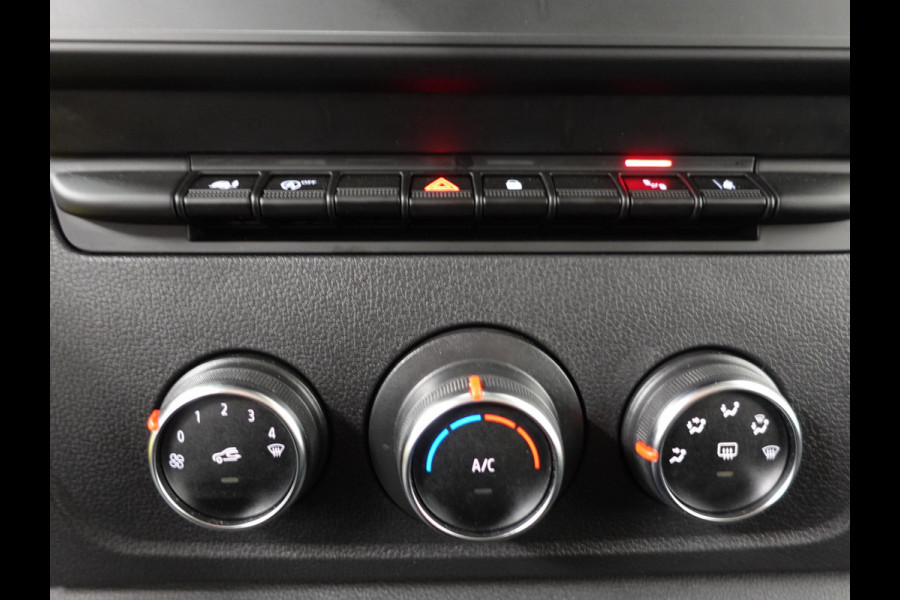 Renault Master T35 150PK L2H2 Energy Work Edition Automaat Airco Cruise Camera Navi Parkeersensoren Trekhaak