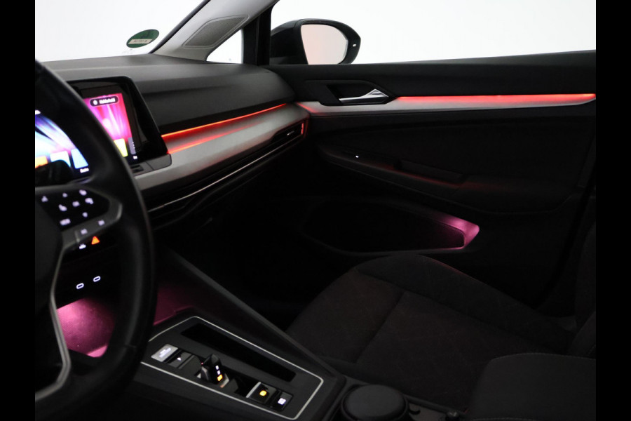 Volkswagen Golf 1.0 eTSI DSG + VIRTUAL COCKPIT | SFEERVERLICHTING | STUURVERW. / STOELVERW. | CAMERA | ADAPTIVE CRUISE CONTROL