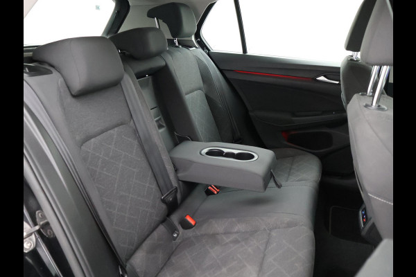 Volkswagen Golf 1.0 eTSI DSG + VIRTUAL COCKPIT | SFEERVERLICHTING | STUURVERW. / STOELVERW. | CAMERA | ADAPTIVE CRUISE CONTROL