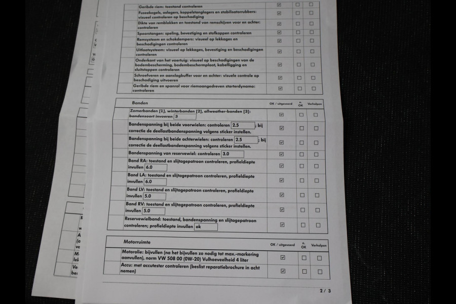 Volkswagen Golf 1.0 eTSI DSG + VIRTUAL COCKPIT | SFEERVERLICHTING | STUURVERW. / STOELVERW. | CAMERA | ADAPTIVE CRUISE CONTROL