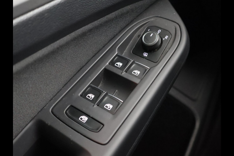 Volkswagen Golf 1.0 eTSI DSG + VIRTUAL COCKPIT | SFEERVERLICHTING | STUURVERW. / STOELVERW. | CAMERA | ADAPTIVE CRUISE CONTROL