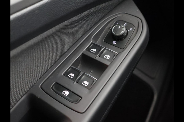 Volkswagen Golf 1.0 eTSI DSG + VIRTUAL COCKPIT | SFEERVERLICHTING | STUURVERW. / STOELVERW. | CAMERA | ADAPTIVE CRUISE CONTROL