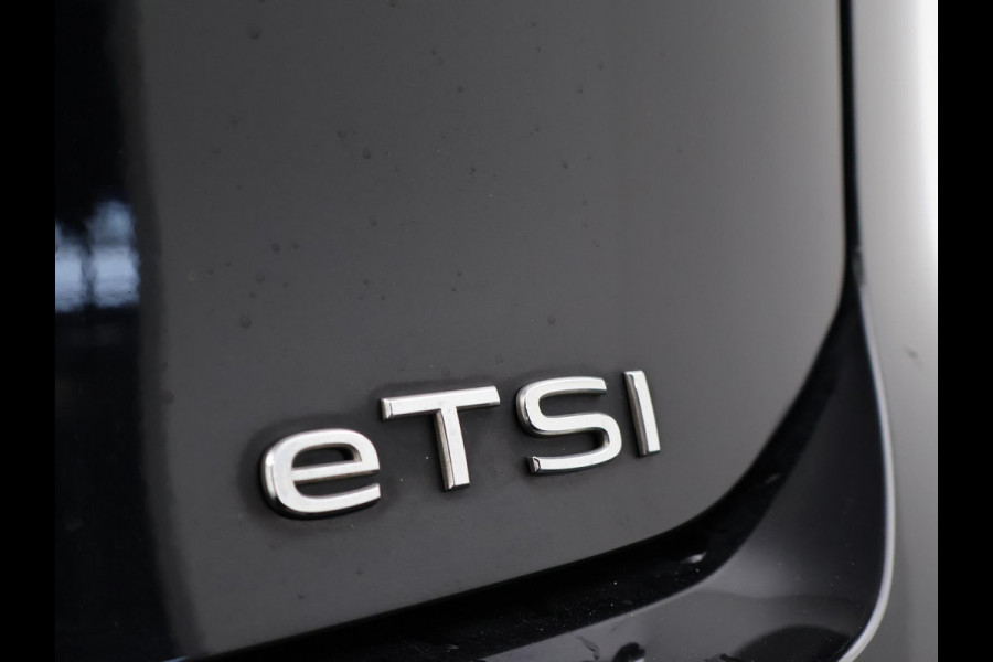 Volkswagen Golf 1.0 eTSI DSG + VIRTUAL COCKPIT | SFEERVERLICHTING | STUURVERW. / STOELVERW. | CAMERA | ADAPTIVE CRUISE CONTROL