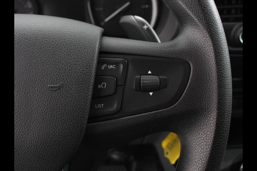 Opel Vivaro 2.0 CDTI L2H1 Edition 3-zits Automaat  Navigatie Airco Bluetooth Trekhaak Parkeer sensoren