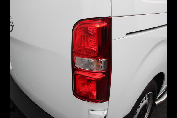 Opel Vivaro 2.0 CDTI L2H1 Edition 3-zits Automaat  Navigatie Airco Bluetooth Trekhaak Parkeer sensoren
