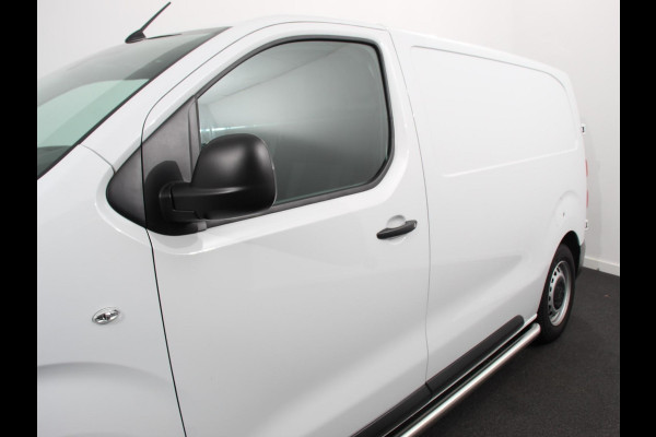 Opel Vivaro 2.0 CDTI L2H1 Edition 3-zits Automaat  Navigatie Airco Bluetooth Trekhaak Parkeer sensoren