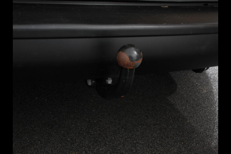 Opel Vivaro 2.0 CDTI L2H1 Edition 3-zits Automaat  Navigatie Airco Bluetooth Trekhaak Parkeer sensoren