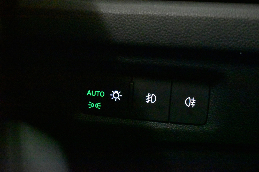 Škoda Octavia Combi TSI iV PHEV 204PK DSG HYBRID BUSINESS NAVI/CARPLAY/PDC