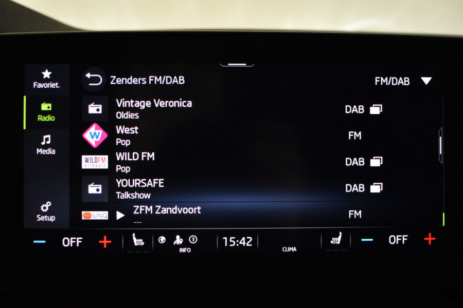 Škoda Octavia Combi TSI iV PHEV 204PK DSG HYBRID BUSINESS NAVI/CARPLAY/PDC