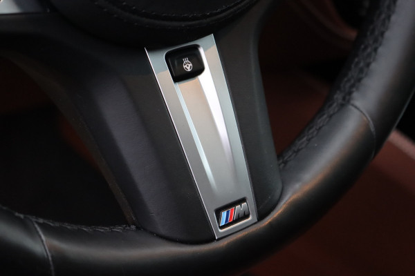 BMW 5 Serie M550d xDrive High Executive | Schuifdak | Bowers&Wilkins | ACC | Trekhaak | Entertainment Achter | Parfumering | Stoelventilatie | HUD | Massage | Standverwarming | Zonnerollo's | Display Key | Aerodynamicapakket |