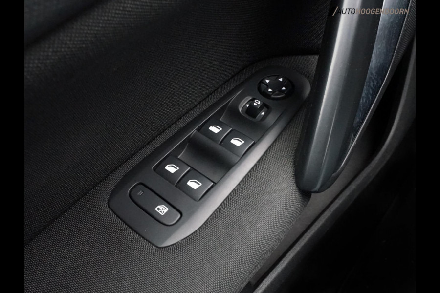 Peugeot 308 SW 1.2 PureTech Blue Lease Active Deluxe (TREKHAAK,APPLE CARPLAY,PARKEERSENSOREN,CRUISE,CLIMATE,TOPCONDITIE)