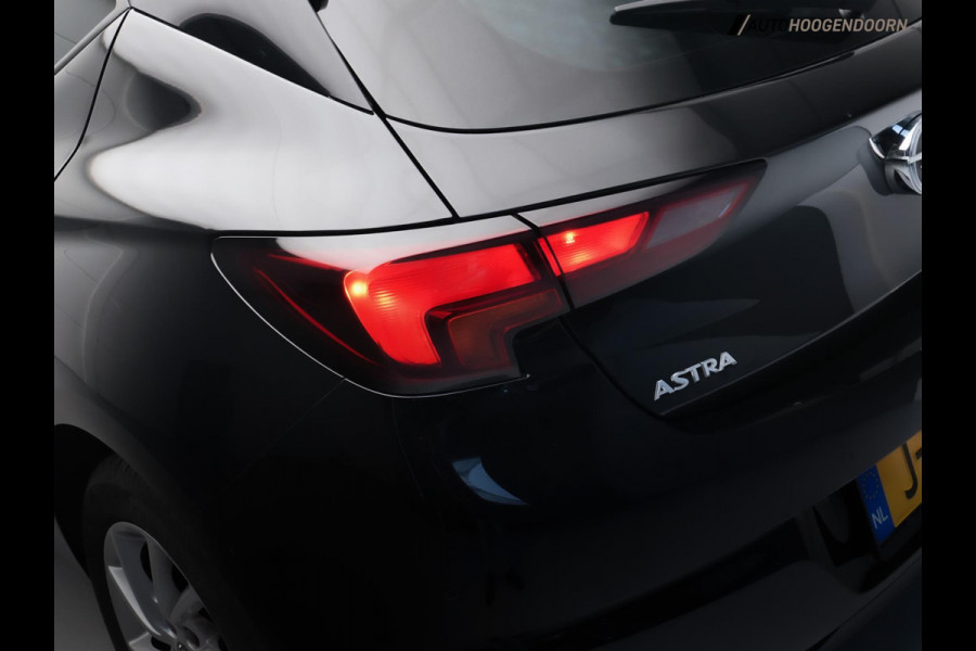 Opel Astra 1.2 Sportive edition 130PK (APPLE CARPLAY,LED,CAMERA,NAVIGATIE,SPORTSTOELEN,CLIMATE,CRUISE,PARKEERSENSOREN,LM-VELGEN)