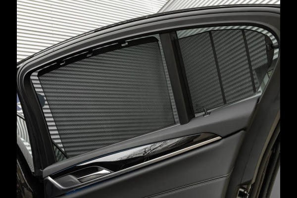 BMW 5 Serie 530e M-Sport - Individual ''Crystal Casserit Black'' - Dak - Head-Up