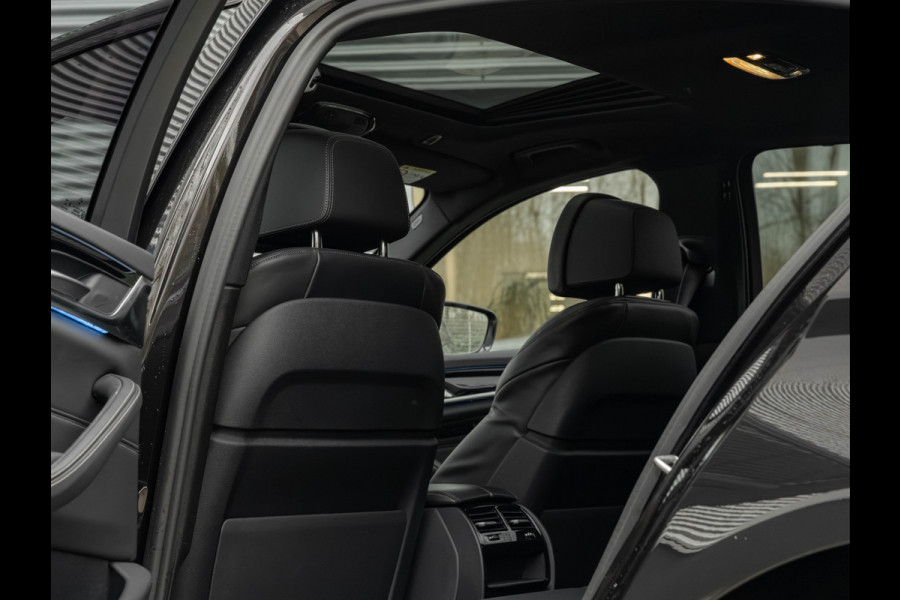 BMW 5 Serie 530e M-Sport - Individual ''Crystal Casserit Black'' - Dak - Head-Up