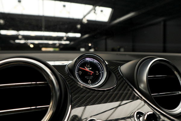 Bentley Bentayga 6.0 W12 Speed HUD Massage Panodak Leer ACC Keyless 360 Camera Elektr. achterklep Luchtvering Alcantara hemelbekleding Elektr. verstelbare stoelen voor en achter met memory Navi PDC Naim Soundsystem LM velg