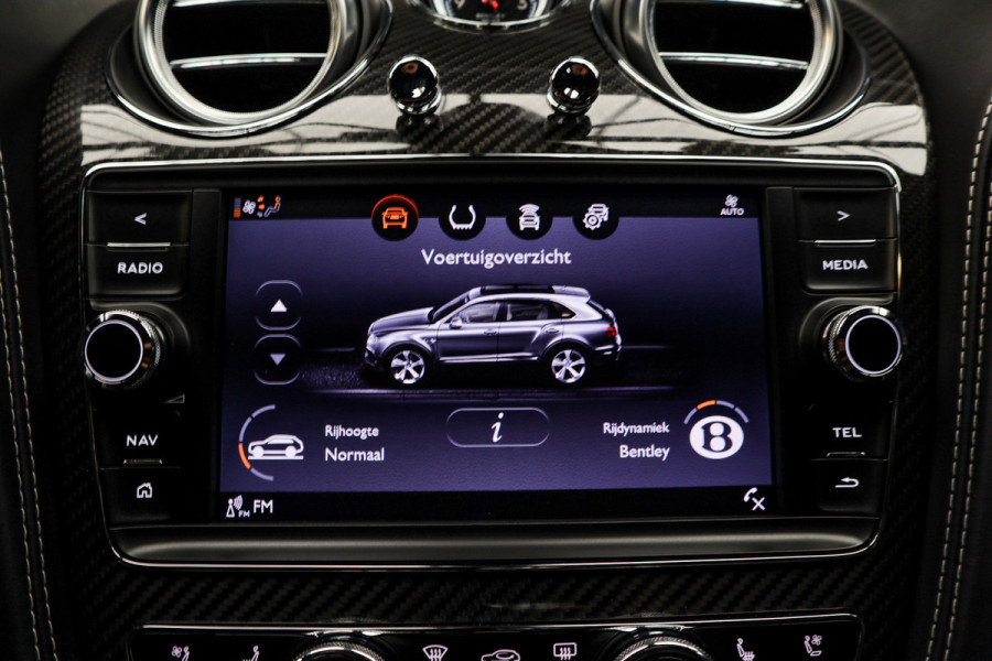 Bentley Bentayga 6.0 W12 Speed HUD Massage Panodak Leer ACC Keyless 360 Camera Elektr. achterklep Luchtvering Alcantara hemelbekleding Elektr. verstelbare stoelen voor en achter met memory Navi PDC Naim Soundsystem LM velg