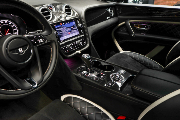 Bentley Bentayga 6.0 W12 Speed HUD Massage Panodak Leer ACC Keyless 360 Camera Elektr. achterklep Luchtvering Alcantara hemelbekleding Elektr. verstelbare stoelen voor en achter met memory Navi PDC Naim Soundsystem LM velg