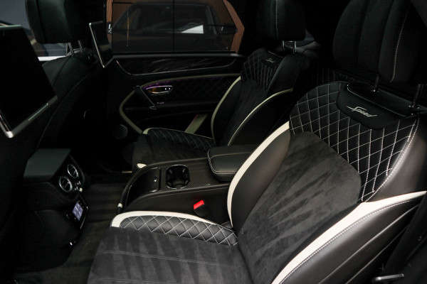 Bentley Bentayga 6.0 W12 Speed HUD Massage Panodak Leer ACC Keyless 360 Camera Elektr. achterklep Luchtvering Alcantara hemelbekleding Elektr. verstelbare stoelen voor en achter met memory Navi PDC Naim Soundsystem LM velg