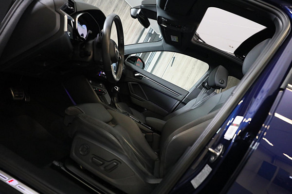 Audi Q3 45 TFSI e S Line / AUT / Memory / 360 Camera / Acc / Lane Assist / Dode Hoek / Ledere Zetels / Pano / Sfeer / Matrix / 21