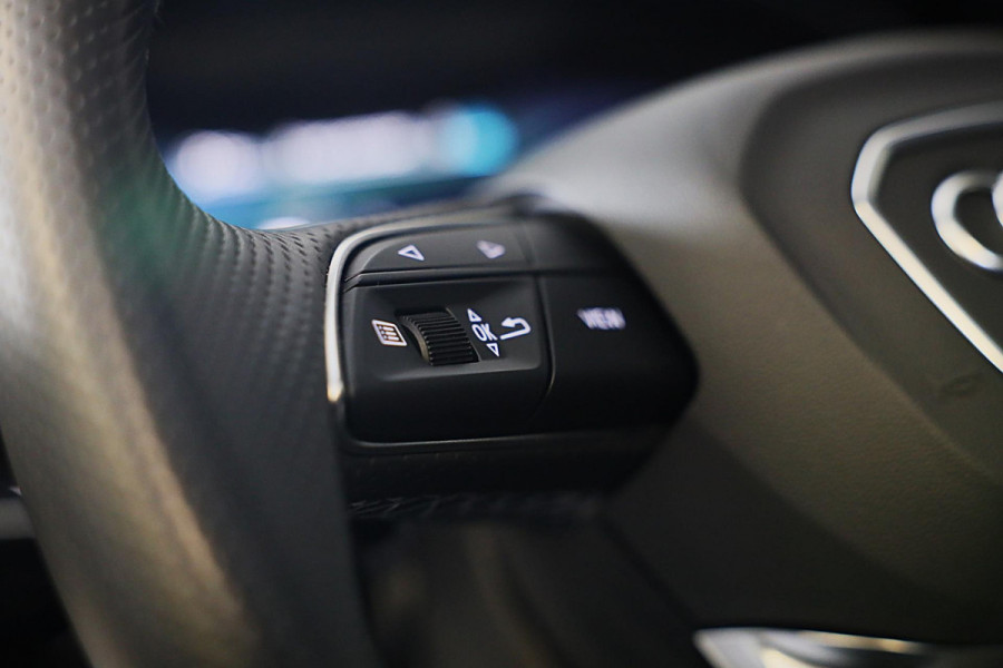 Audi Q7 55 TFSI e Quattro SQ7 Look / Head Up / RS Zetels / Leder / Memory / Acc / F1 / Lane Assist / Massage / Open Pano / 23 Inch