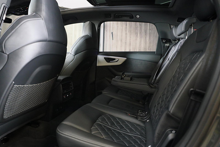 Audi Q7 55 TFSI e Quattro SQ7 Look / Head Up / RS Zetels / Leder / Memory / Acc / F1 / Lane Assist / Massage / Open Pano / 23 Inch