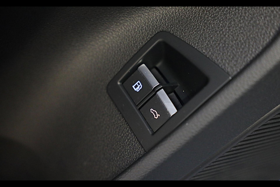 Audi Q7 55 TFSI e Quattro SQ7 Look / Head Up / RS Zetels / Leder / Memory / Acc / F1 / Lane Assist / Massage / Open Pano / 23 Inch