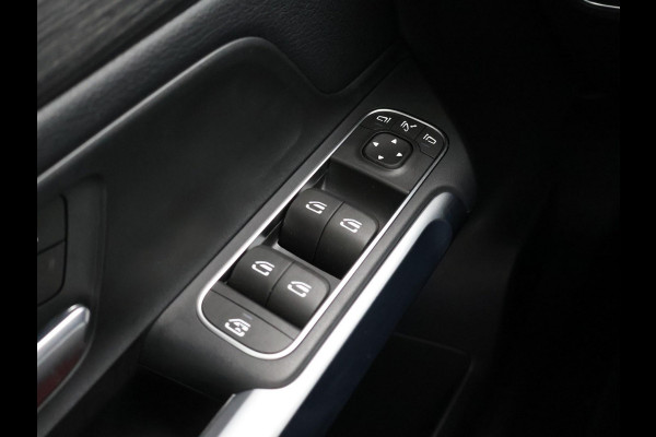 Mercedes-Benz EQB 350 4MATIC 292 PK 7-PERS. AMG LINE 67 kWh + LEDER | 360 CAMERA | PANORAMA | SFEERVERLICHTING