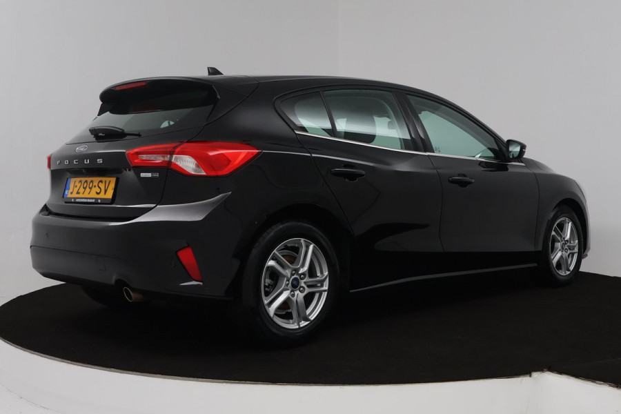 Ford Focus 1.0 EcoBoost Hybrid Edition Business (NAVIGATIE, CAMERA, PARKEERSENSOREN, 1e EIGENAAR, GOED ONDERHOUDEN)