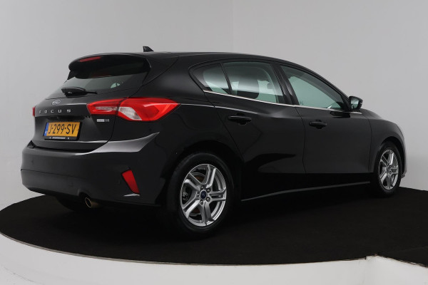 Ford Focus 1.0 EcoBoost Hybrid Edition Business (NAVIGATIE, CAMERA, PARKEERSENSOREN, 1e EIGENAAR, GOED ONDERHOUDEN)