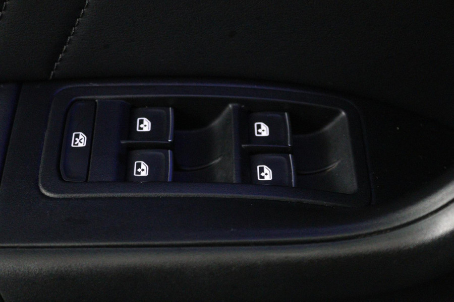 Seat Ateca 1.5 TSI FR Business Intense (PANORAMADAK, STOELVERWARMING, LED, CAMERA, 1e EIGENAAR, GOED ONDERHOUDEN)