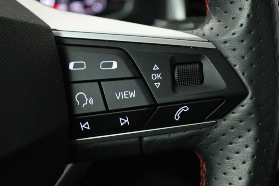 Seat Ateca 1.5 TSI FR Business Intense (PANORAMADAK, STOELVERWARMING, LED, CAMERA, 1e EIGENAAR, GOED ONDERHOUDEN)