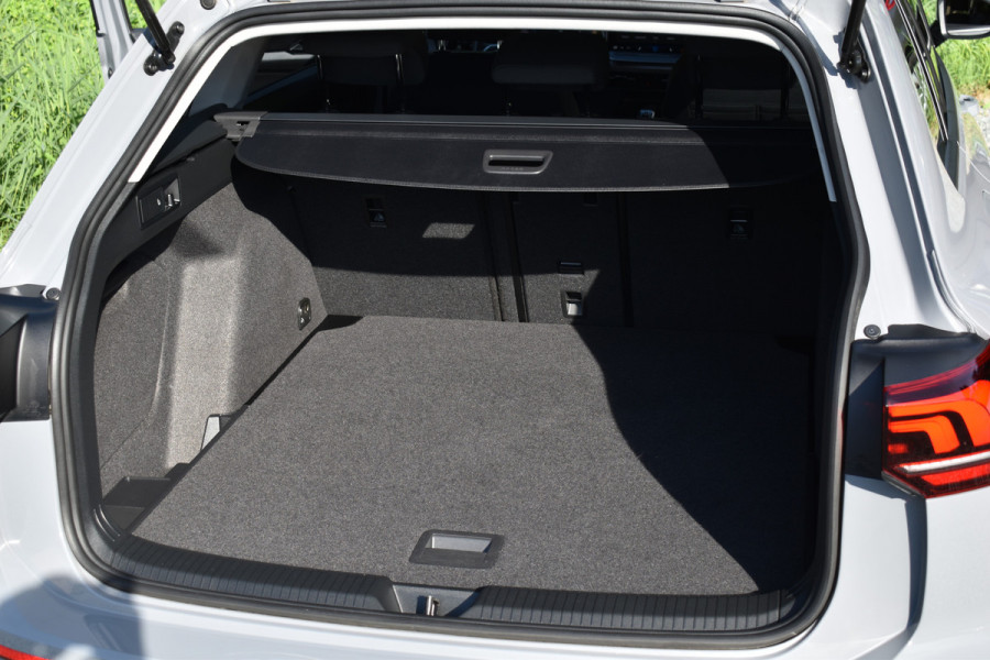 Volkswagen Golf Variant NEW 1.5 TSI LIFE VIRTUAL/PDC/CARPLAY