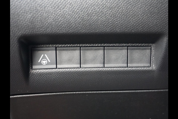 Peugeot 2008 1.2 Hybrid 136 GT Alcantara pakket