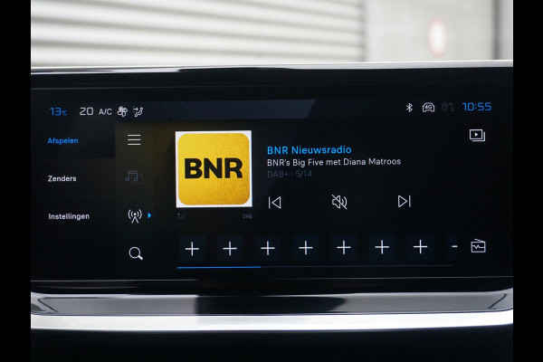 Peugeot 2008 1.2 Hybrid 136 GT Alcantara pakket