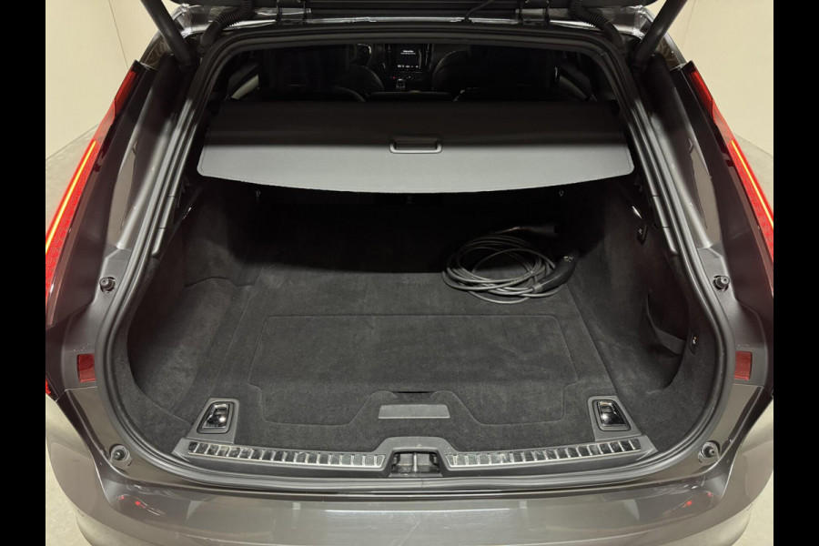 Volvo V90 2.0 T6 Plug-in hybrid AWD Ultra Dark Pano H/K 360 ACC Trekh.