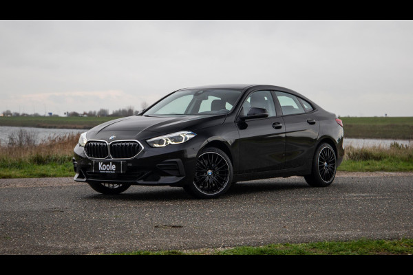 BMW 2 Serie Gran Coupé 218i Introduction Edition NAVI / CARPLAY / LED / AUTOMAAT / N.A.P