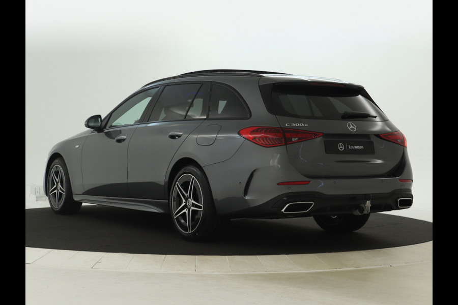 Mercedes-Benz C-Klasse Estate 300 e Business Solution AMG | Premium Plus | Trekhaak | Nightpakket | 360°-camera | 	Head-up display | KEYLESS GO-comfortpakket | Antidiefstalpakket GUARD 360° Plus | Memorypakket | Burmester® 3D sound system |