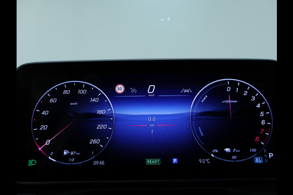 Mercedes-Benz C-Klasse Estate 300 e Business Solution AMG | Premium Plus | Trekhaak | Nightpakket | 360°-camera | 	Head-up display | KEYLESS GO-comfortpakket | Antidiefstalpakket GUARD 360° Plus | Memorypakket | Burmester® 3D sound system |