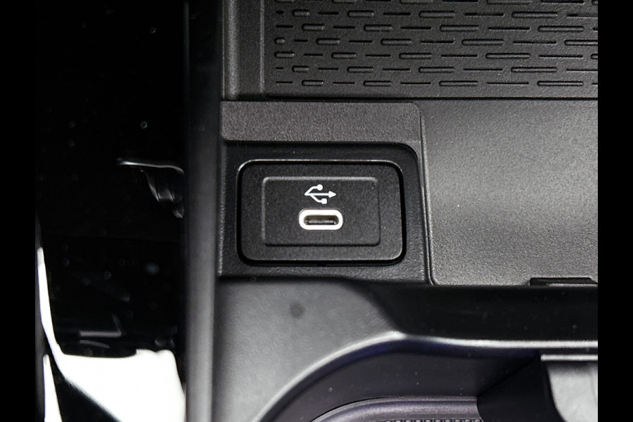 Mercedes-Benz CLA-Klasse Shooting Brake 250 e Star Edition AMG Line | Nightpakket | KEYLESS-GO | Parkeerpakket met achteruitrijcamera | 	EASY PACK achterklep | Dodehoekassistent | MULTIBEAM LED | Distronic | Sfeerverlichting | Verwarmde stoelen vooraan |