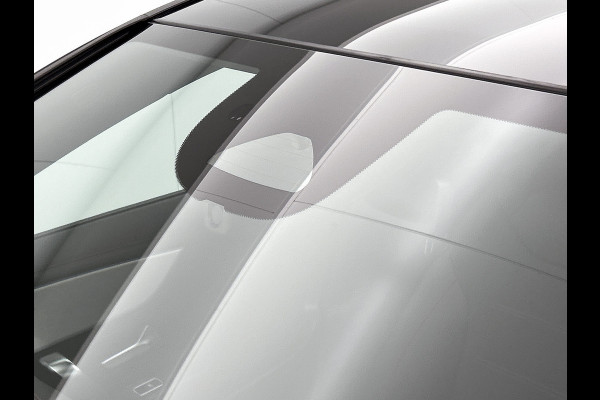 Mercedes-Benz CLA-Klasse Shooting Brake 250 e Star Edition AMG Line | Nightpakket | KEYLESS-GO | Parkeerpakket met achteruitrijcamera | 	EASY PACK achterklep | Dodehoekassistent | MULTIBEAM LED | Distronic | Sfeerverlichting | Verwarmde stoelen vooraan |