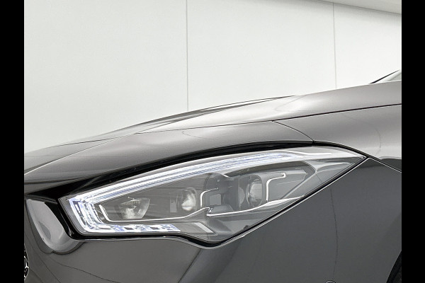 Mercedes-Benz CLA-Klasse Shooting Brake 250 e Star Edition AMG Line | Nightpakket | KEYLESS-GO | Parkeerpakket met achteruitrijcamera | 	EASY PACK achterklep | Dodehoekassistent | MULTIBEAM LED | Distronic | Sfeerverlichting | Verwarmde stoelen vooraan |