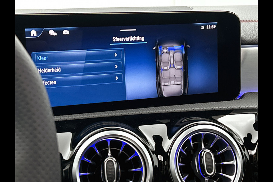 Mercedes-Benz CLA-Klasse Shooting Brake 250 e Star Edition AMG Line | Nightpakket | KEYLESS-GO | Parkeerpakket met achteruitrijcamera | 	EASY PACK achterklep | Dodehoekassistent | MULTIBEAM LED | Distronic | Sfeerverlichting | Verwarmde stoelen vooraan |