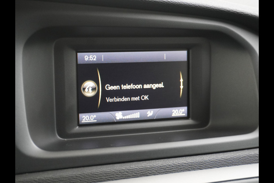 Volvo V40 2.0T Momentum Dual-Ecc Pdc 16" Licht-Regensensor Cruise Bluetooth Autonomous Emergency Braking Brake Assist System Privacy Glas Isofix  1500kg Trekvermogen! hoofdsteunen anti-whiplash Bots herkenning systeem EURO6