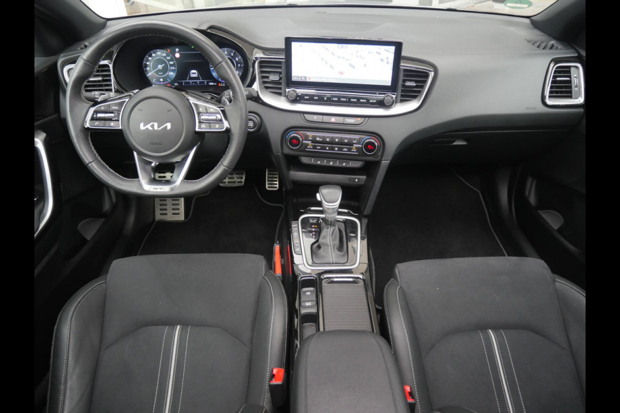 Kia Ceed Sportswagon 1.5 T-GDi GT-Line | Cruise | Clima | Camera | Pano | navi | Stoel-stuurverwarming |