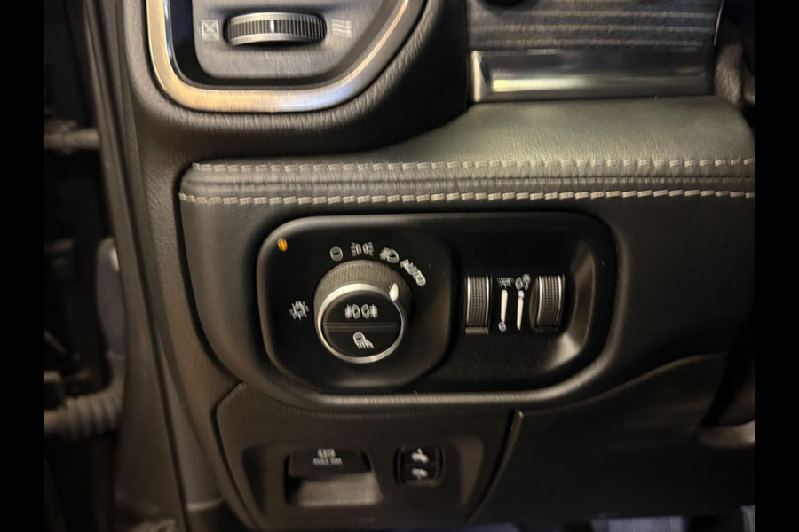 Dodge Ram 1500 5.7 V8 4x4 Crew Cab Limited|PANO|NAP|INRUIL MOGELIJK