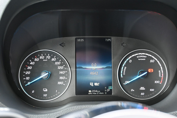 Mercedes-Benz eSprinter 320 L2H2 Select 81kWh Reikwijdte 257km volgens WLTP Snellader, Distronic, Trekhaak, Etc.