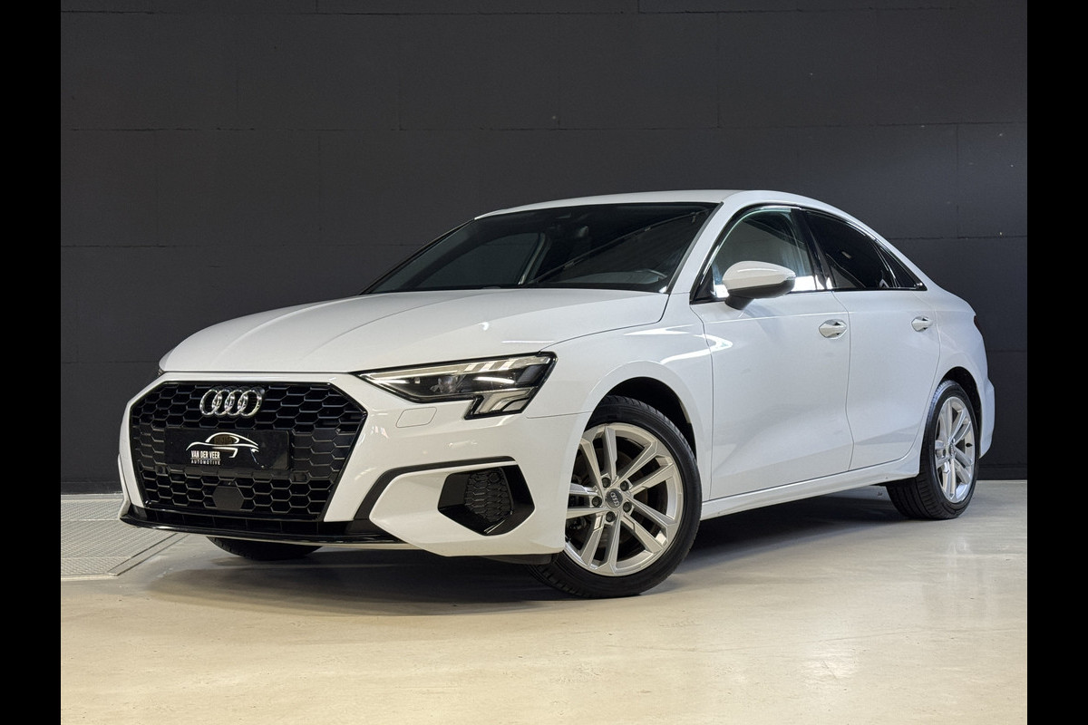 Audi A3 Limousine 35 TFSI 150PK Business Edition Automaat | Nieuw model | Afn. trekhaak | Virtual | Full LED