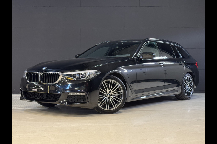 BMW 5 Serie Touring 520i Corporate Lease Executive | M-Sport | M Aerodynamica | Sfeerverlichting | 19'' | Full LED | Camera | Elektr. trekhaak