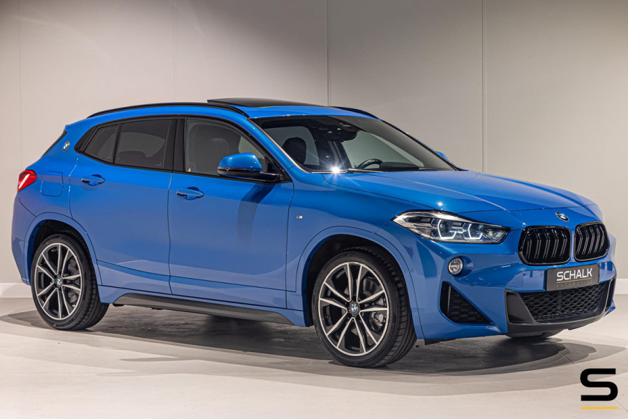 BMW X2 SDrive20i High Executive|NAP|Pano|HUD|H&K|Trekhaak|HUD