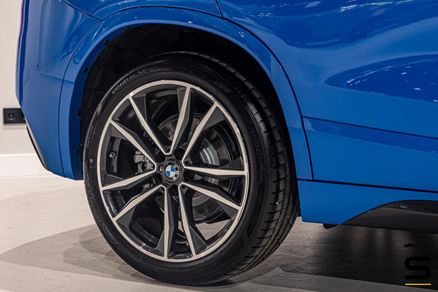 BMW X2 SDrive20i High Executive|NAP|Pano|HUD|H&K|Trekhaak|HUD